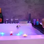 A Deux Pas De L'ocean Avec Hammam, Sauna Et Bain A 2 Surprise Garantie Lägenhet