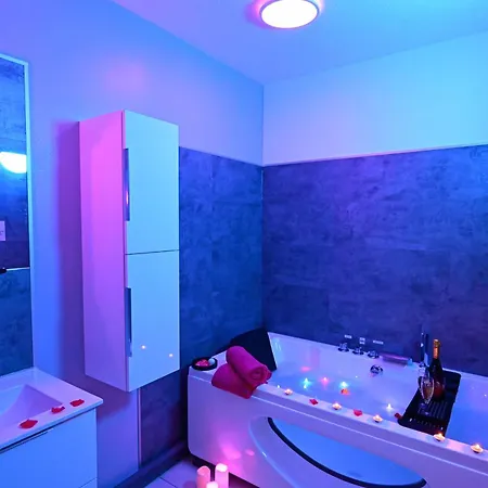 Lejlighed A Deux Pas De L'ocean Avec Hammam, Sauna Et Bain A 2 Surprise Garantie Biscarrosse-Plage
