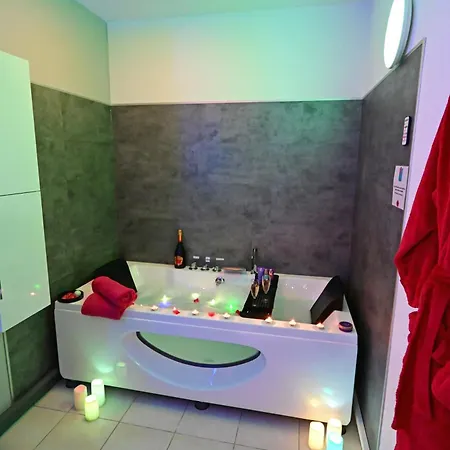 A Deux Pas De L'ocean Avec Hammam, Sauna Et Bain A 2 Surprise Garantie