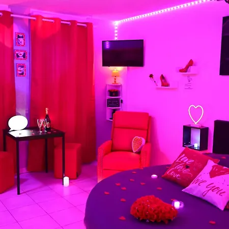 A Deux Pas De L'ocean Avec Hammam, Sauna Et Bain A 2 Surprise Garantie Lejlighed