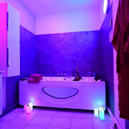 A Deux Pas De L'ocean Avec Hammam, Sauna Et Bain A 2 Surprise Garantie *