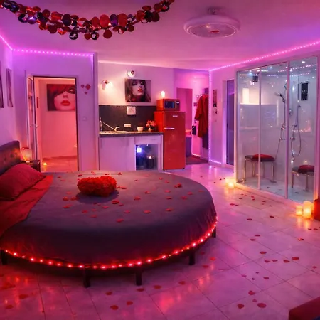 A Deux Pas De L'ocean Avec Hammam, Sauna Et Bain A 2 Surprise Garantie Lejlighed *